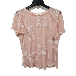 ​Kim & Cami XL Pink Floral Embroidered Mesh Flutter Sleeve Top